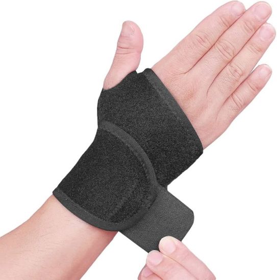 Picture of FUTURO ADJUSTABLE D WRIST STABILIZER RH