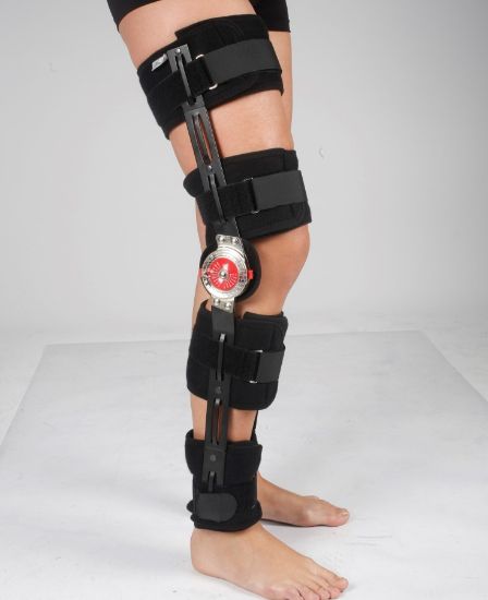 Picture of FUTURO ADJUSTABLE  KNEE BRACE